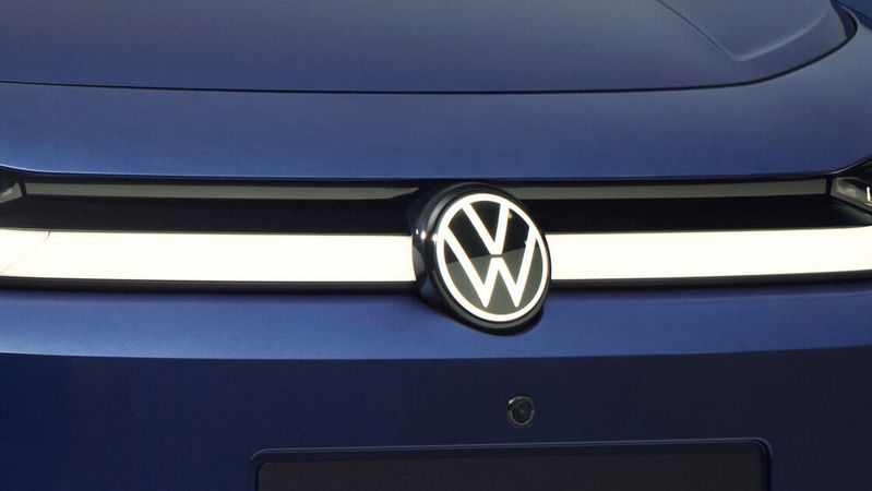 VW ist mit seinen E-Modellen auf Kurs im Neuwagengeschäft.(Bild:  Volkswagen)