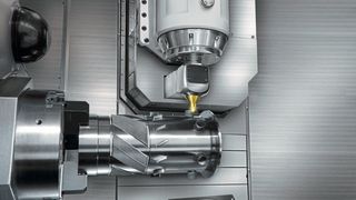 Validierte Prozesse: Für einige Multifunktionsmaschinen, zum Beispiel das Bearbeitungszentrum k i-400 AM von Mazak, stehen bereits zuverlässige CAM-Zyk­len und Programmier­strategien zur Verfügung.  (DP Technology)