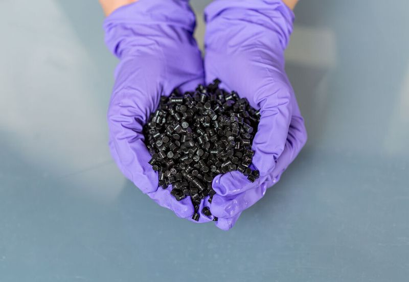 Die Technologie zur Zerstörung von PFAS basiert auf einem piezoelektrischen Katalysator. (Bild: Daniel Kunz)