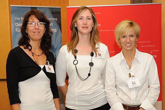 Die guten Seelen des Kongresses und auf alle Fragen vorbereitet (v.li.): Birgit Rüdel, Silke Hussy und Uschi Zeiß. (Archiv: Vogel Business Media)