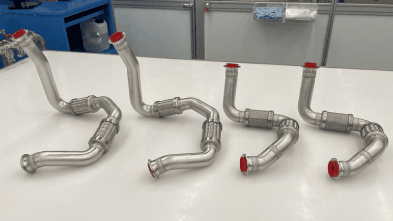 Komplexe Rohrsysteme für Hydraulik und Kraftstoff  aus korrosions- und hitzebeständigem Edelstahl Rostfrei  werden in der Luft- und Raumfahrt eingesetzt.(Bild:  Butting)