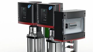 Bild 1: Die neue Druckerhöhungsanlage Hydro Multi E ist mit einem Hocheffizienz-MGE-Permanentmagnetmotor ausgestattet. (Bild: Grundfos)