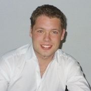 Tim Schröder belegte im Leistungswettbewerb des Deutschen Handwerks bei den Automobilkaufleuten den ersten Platz. (BFC)