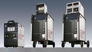 Spezialisten für den Pipelinebau: Die Familie der MIG/MAG-Inverter-Stromquelle Alpha Q beherrscht mit pipeSolution ein neues Verfahren für schnelles wie sicheres Wurzelschweißen – von Hand oder automatisiert.  (Bild: EWM)