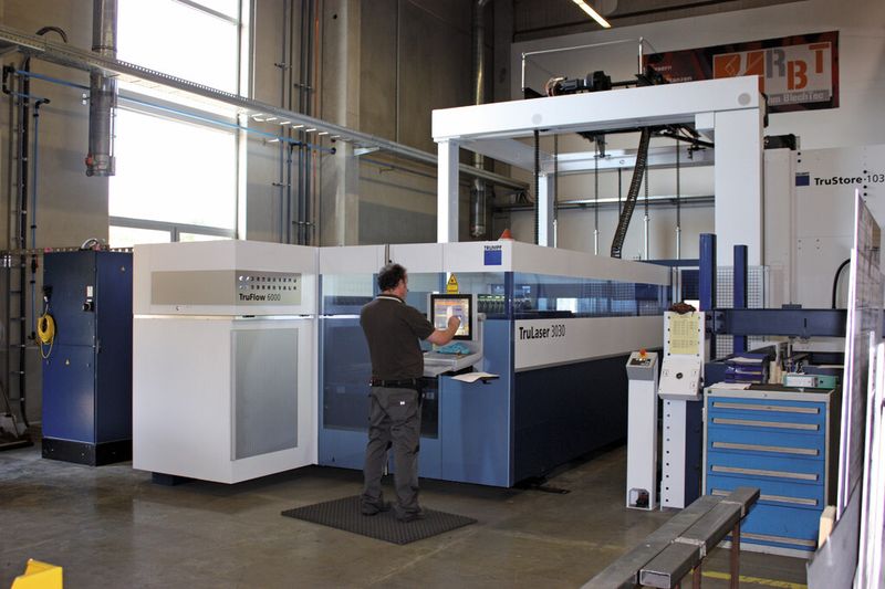 Beim Blechverarbeiter werden pro Jahr 500 t Rohmaterial verarbeitet. Dabei ist ein Verschnitt von 15 bis 20 % nicht zu vermeiden. (Bild: RBT Rehm Blechtec)