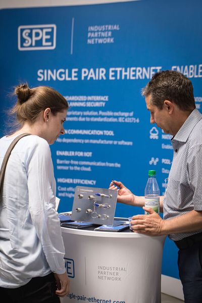 Steckverbinderkongress 2023 Tag 2: Kongress mit Trendthemen von PCF über DC-Steckverbinder, Hybridsteckverbinder, Qualifizierung, Single Pair Ethernet, Hands-on Workshops bis zu 3D-Druck und Konfektionierung. (Bild: Stefan Bausewein)