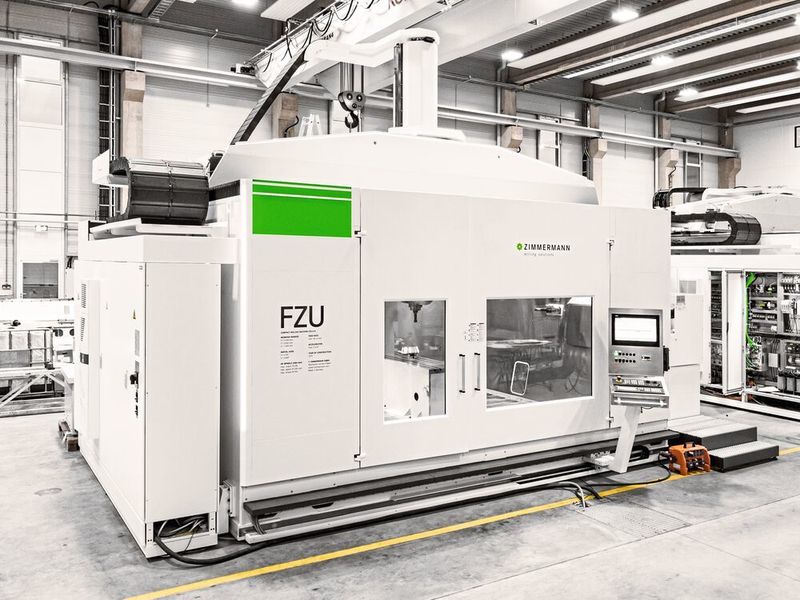 The Swiss mold manufacturer Formbar AG relies on milling machines from F. Zimmermann for their production. A brand new addition is this 5-axis portal milling machine type FZU. Its special feature is its thermosymmetrical design, which ensures high precision, the company says. At a relatively attractive price, flexible in use and requiring no special foundation, it now raises Formbar's productivity. (Marcus Lengerer)