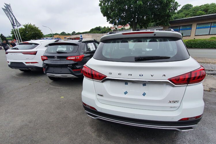 Optisch können die drei Chinesen auf alle Fälle mithalten.  (Bild: Schreiner/»kfz-betrieb«)