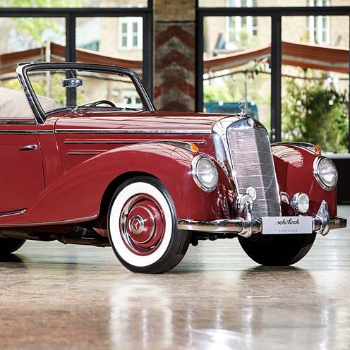 Nimmt an der Oberbyerischen Meister-Classic teil: Ein Mercedes-Benz 220 Cabriolet A 6-Zylinder aus dem Jahr 1952. (Bild:  Sportwagen Schöfisch)