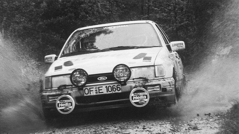 Wer denkt bei Fahrzeugbeleuchtung nicht an Hella? 2024 feiert das Lippstädter Unternehmen seinen 125. Geburtstag.(Bild:  Hella)