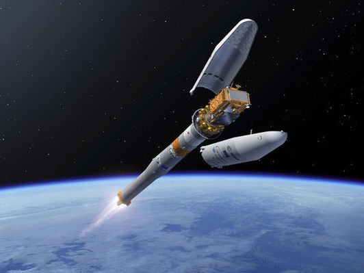 ... die den Satelliten in eine Umlaufbahn in 700 Kilometern Höhe bringen soll. (ESA)