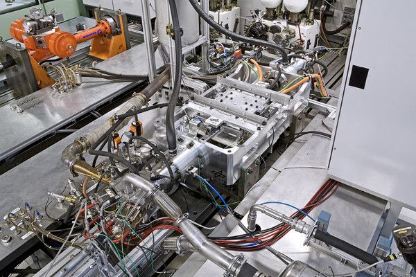 Mit dem „Proof of Concept“ wurde 2013 gezeigt, dass das Prinzip des Freikolbenlineargenerators funktioniert. Nun arbeiten die Wissenschaftler an der praktischen Nutzung. (Bild: DLR)