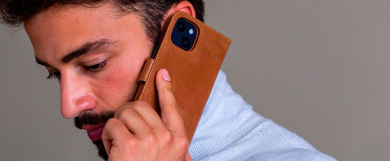 Schicke Smartphone-Hüllen aus wiederaufbereitetem Leder gehören ins Portfolio von Dbramante 1928. (Bild: dbramante1928)