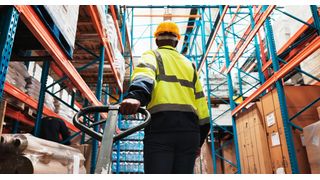 Um Prozesslücken im SAP-Standard zu schließen und die Digitalisierung der Intralogistik voranzubringen, ist der Einsatz SAP-basierter Add-ons strategisch gesehen das Mittel der Wahl. (Bild: © LuxeShutter24/peopleimages.com - stock.adobe.com)