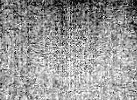 Aufnahme eines Schwarzkörperstrahlers der Temperatur 300 K. Neben dem Rauschen sind Strukturen (niederfrequente Inhomogenitäten) zu erkennen. (Testo 875i Wärmebildkamera) (Quelle: Fraunhofer IOSB)