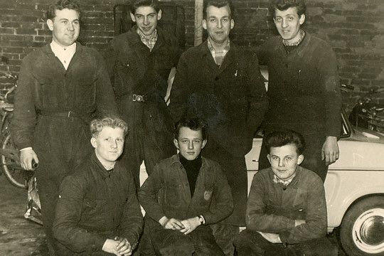 Das Detmolder Werkstattteam 1963. (Foto: Stricker)