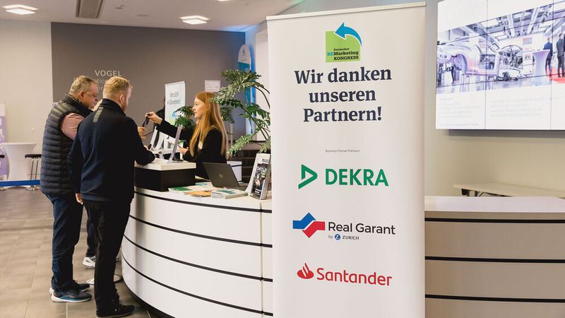 Veranstaltet wurde der Kongress von der Medienmarke »Gebrauchtwagen Praxis« und den drei Premiumpartnern Dekra, Real Garant und Santander. (Bild: Stefan Bausewein)