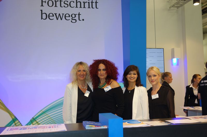 Stagnation gibt es bei Veronika Magerstädt, Ingram Micro, Besa Agaj, IT-BUSINESS, Nazanin Faghihzadeh und Selma Horvath, Ingram Micro nicht. (Bild: IT-BUSINESS)