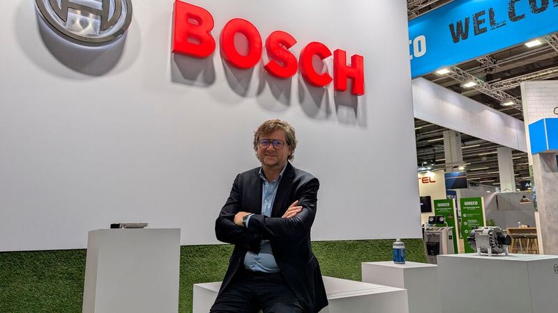 Rupert Hoellbacher, Leiter Bosch Mobility Aftermarket, sagte gegenüber »kfz-betrieb«: „Wir sind überzeugt, dass der Aftermarket trotz der Herausforderungen das Potenzial hat, in den kommenden 15 Jahren weiter zu wachsen.“ (Bild: Rosenow – VCG)