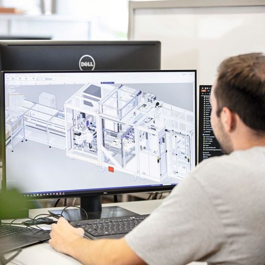 Die Entwicklung kundenspezifischer IML- und Automationslösungen ist das Spezialgebiet der Beck Automation AG, auch im Bereich Medical. Die Entwicklung kundenspezifischer IML- und Automationslösungen ist das Spezialgebiet der Beck Automation AG, auch im Bereich Medical.