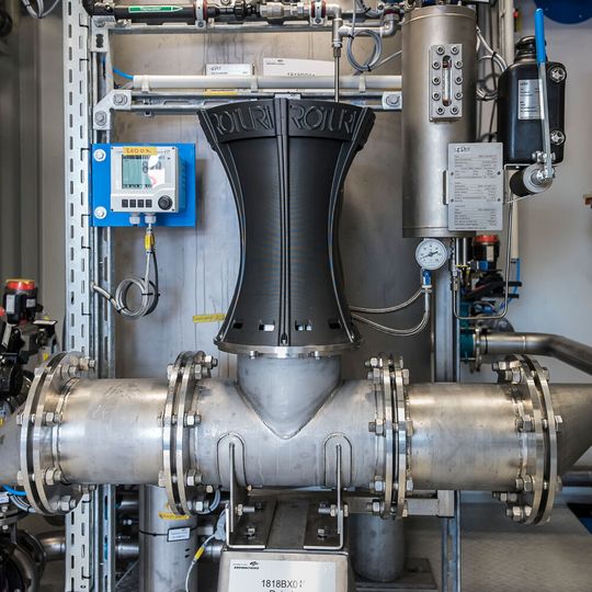 Envochem AOP: sichere Entfernung von Pharma-Wirkstoffen aus dem Abwasser mittels  Hochleistungsoxidationsverfahren.(Bild:  EnviroChemie GmbH)