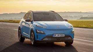 Beim Hyundai Kona muss die Batterie untersucht werden. (Bild: Hyundai)