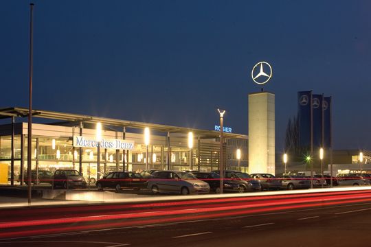 Nicht nur bei Nacht macht der Rosier-Betrieb in Menden eine gute Figur. (Archiv: Vogel Business Media)