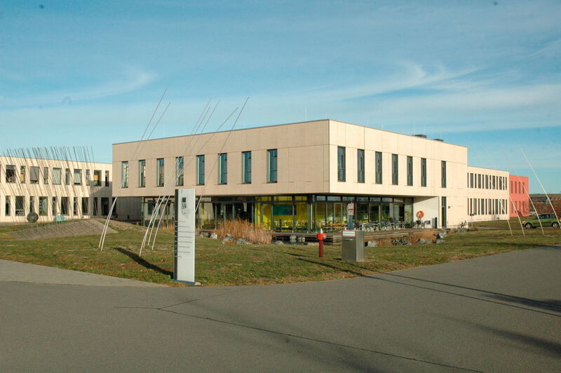Abb. 11: Das Julius Kühn-Institut (JKI) Bundesforschungsinstitut für Kulturpflanzen am Standort Quedlinburg (Ottleben / LABORPRAXIS)