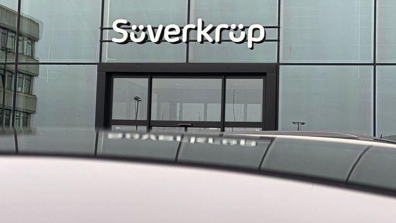 Kunden- und Fahrzeugdaten im Unternehmen fließen lassen – mit diesem Konzept hat sich die Autohausgruppe Süverkrüp aus Kiel um den Automotive Business Award 2025 beworben und gehört zu den Gewinnern.(Bild:  Achter – VCG)