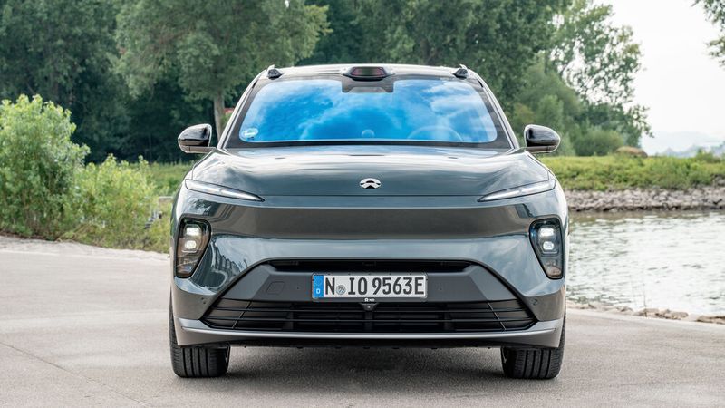 In Summe ist das neue Nio-Flaggschiff ein hochmodernes, hochwertiges Auto, das sich seine Zielgruppe aber suchen muss. (Bild: Nio)