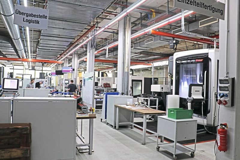 Die zerspanende Fertigung hat für MS Ultraschall eine hohe Bedeutung. Hier entstehen alle wichtigen Anlagenkomponenten inklusive der freigeformten Werkzeuge. (Bild: Haimer)