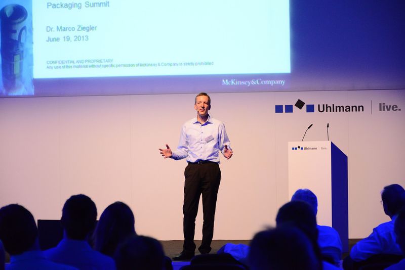 Neues Wissen mitnehmen in die tägliche Praxis – die gut besuchte Vortragsreihe deckte ein breites Themenspektrum ab. (Bild: Uhlmann Pac-Systeme)