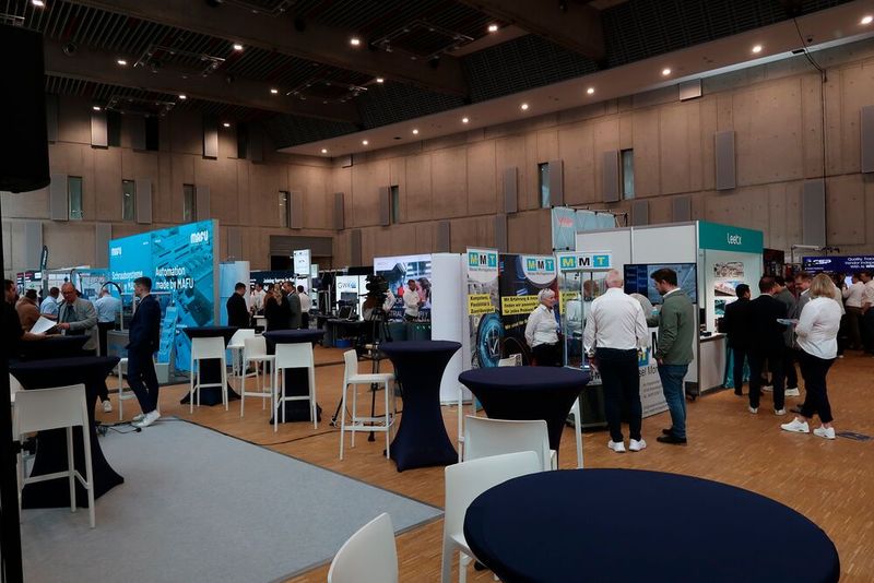 Impressionen von der Verbindungstechnikmesse Schraubtec am 16. April in der Stuttgarter Carl-Benz-Arena ... (Bild: P. Königsreuther)