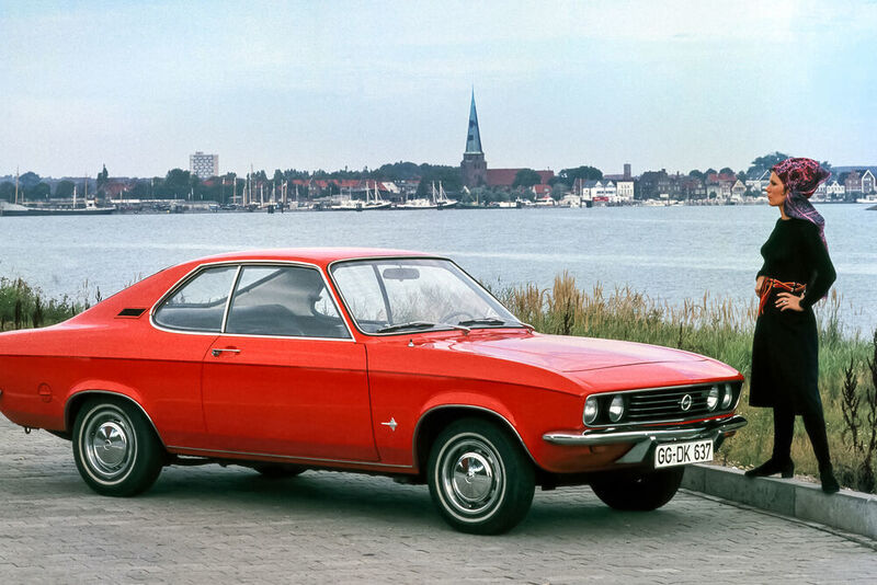 Nicht als Muscle-Car, sondern als Vierzylinder-Coupé für Familien und Frauen feierte der Opel Manta 1970 Premiere und war damit anders positioniert als der Gegner Capri von Ford. (Opel)