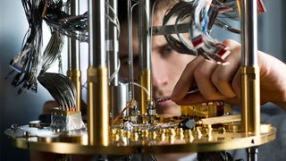 Mit mehr als 5.000 Qubits bietet das D-Wave-System „Advantage“ mehr als das Doppelte der Qubit-Anzahl des Vorgängers „D-Wave 2000Q“. (D-Wave)