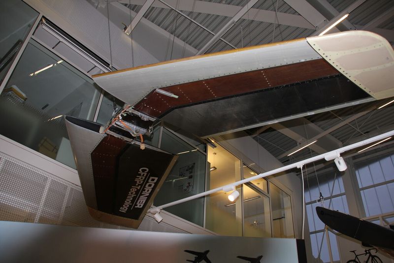 Leichtbau-Höhenruder für einen brühmten Alpha-Jet. (Königsreuther)