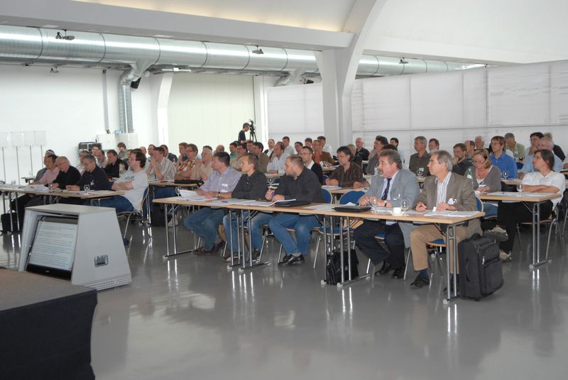 Gerhard Gröner skizzierte die Aufgaben des Designers im Produktkreationsprozess (Archiv: Vogel Business Media)