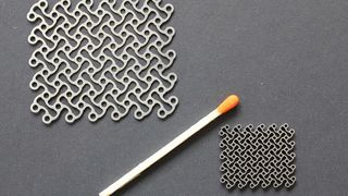 Heute kann Sigla Präzisionsteile mit einer Genauigkeit von 0,01 Millimeter prozesssicher schneiden. Voraussetzung: die neue Präzisionsmaschine «Marke Eigenbau» und die neue 0,3er-Düse, die selbst winzige Bohrungen erzeugen kann. (Bild: Fanuc)