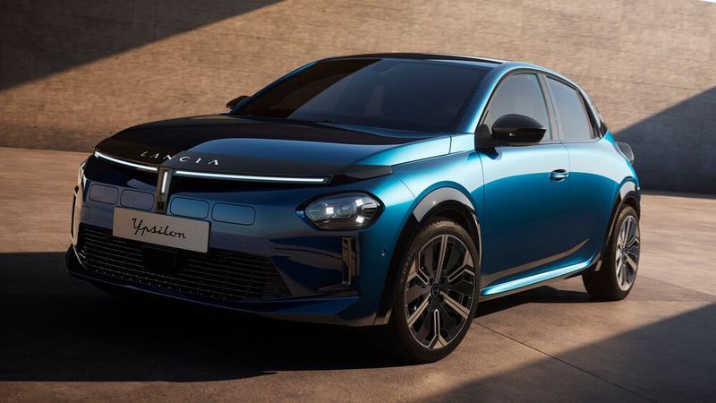 Die Technik teilt sich der Italiener mit dem Opel Corsa E. (Bild: Lancia)