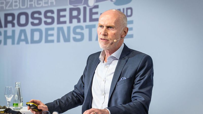 Rechtsanwalt Dr. Andreas Ottofülling klärte über die Tücken des Wettbewerbsrecht auf. (Bild: Stefan Bausewein)