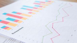 Der Anteil an Firmen mit Kurzarbeit war im August über fast alle Branchen hinweg rückläufig. (gemeinfrei)