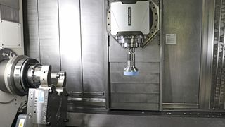 MS Ultraschall nutzt auch die Schleifoption des Dreh-Fräszentrums CTX beta 2000 TC von DMG Mori. Für perfekte Oberflächen wird die Schleifscheibe samt Haimer-Schleifaufnahme vor dem Einsatz feingewuchtet. (Bild: Haimer)