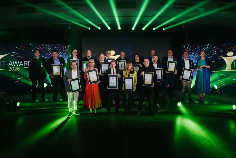 Die Preisträger der Storage-Insider-Awards zusammen auf der Bühne – wir gratulieren herzlich! (Bild:  Manuel Emme Fotografie)