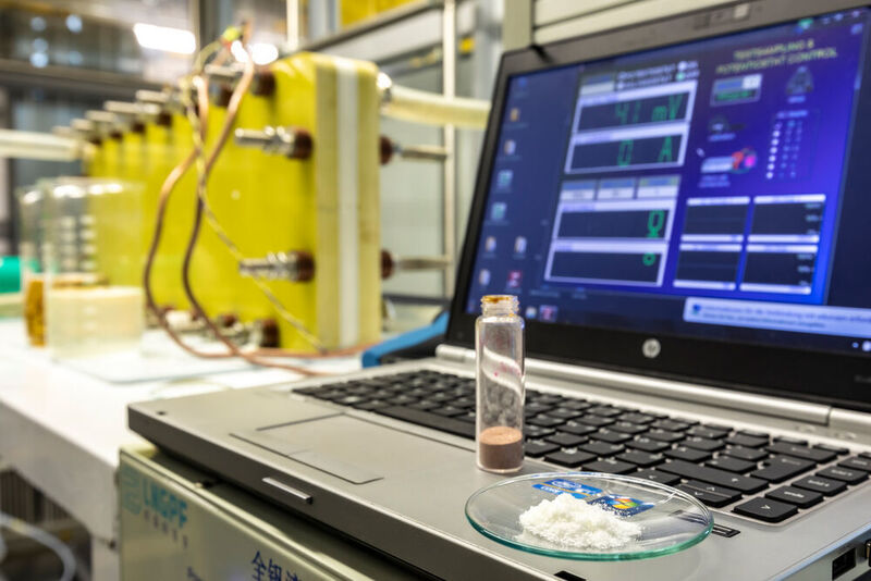 Tests at TU Graz with a 3 kilowatt hour prototype and with vanillin-based electrolytes proved the effectiveness of the new process. (Lunghammer - TU Graz )