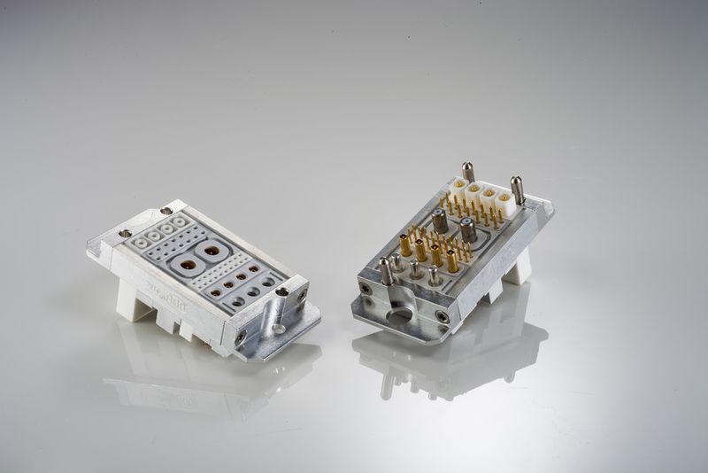 Version im Alu-Rahmen für automatisches Andocken. (Bild: ODU)