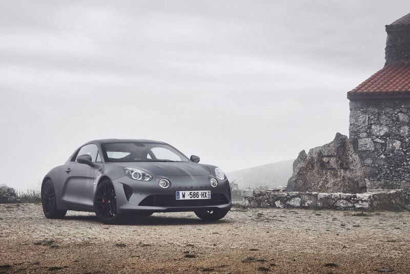 Nur 4,4 Sekunden gönnt der Hersteller seinem Athleten bis zur 100 km/h-Marke. (Renault)
