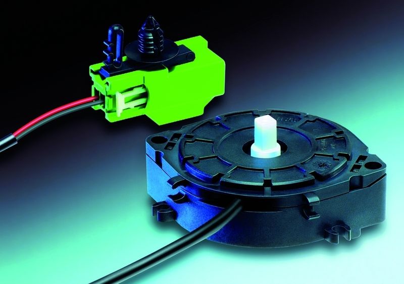 Ein kompakter, direkt auf der Achse des Gurtrollers montierter Sensor liefert ein digitales Signal zur Steuerung der Rückhaltesysteme  Bild: Cherry (Archiv: Vogel Business Media)