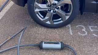 Der Juice Booster ist Wallbox und Notladekabel in einem. (spx)