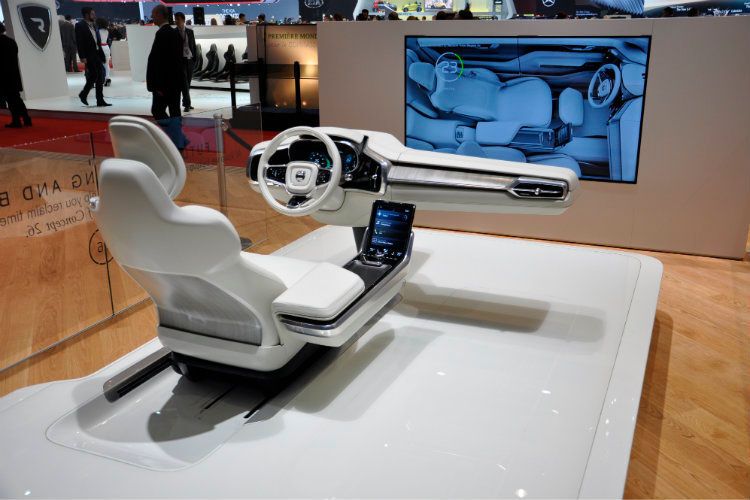 Weitere Highlights auf dem Volvo-Stand in Genf: die Präsentation des neuen puristischen Innenraumkonzepts (Foto: Wehner)