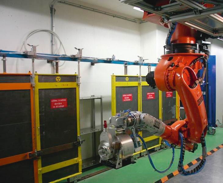 Jede Physikergruppe führt eigene Experimente durch und jede verwendet einen speziellen Target-Typ, der anders bestückt ist. (Bild: Cern)